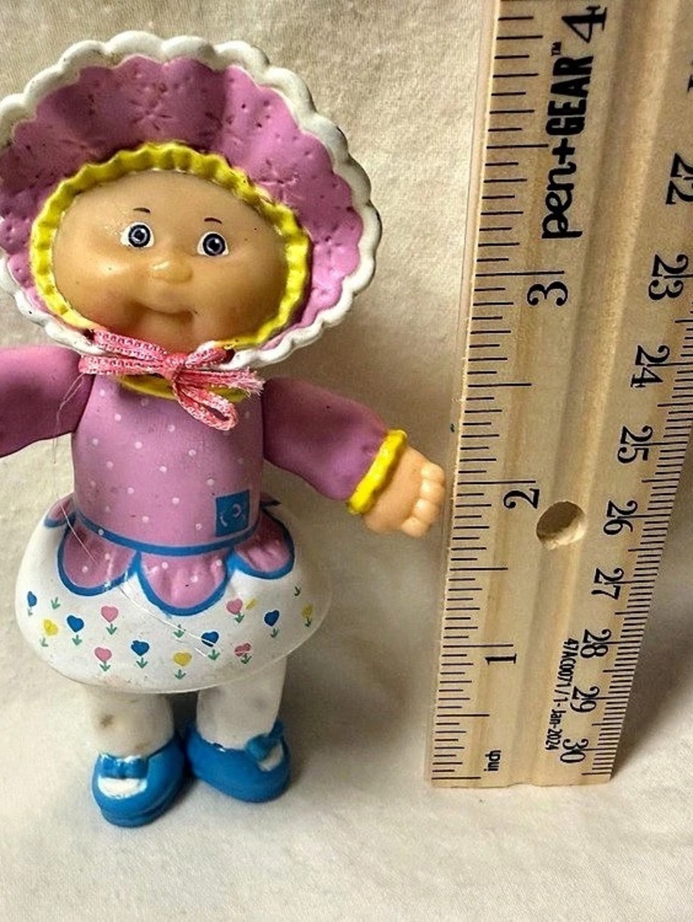 Cabbage Patch Kids Vintage 1984 Poseable PVC Figure with Ice Cream Cone Figure